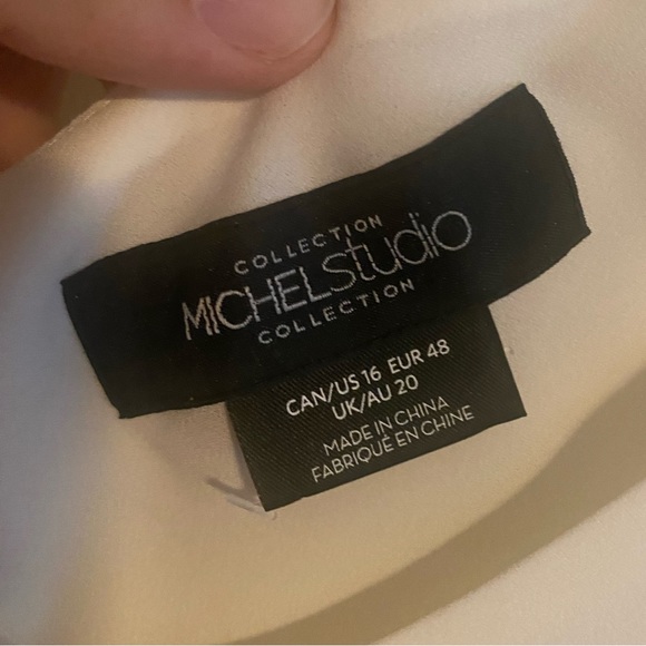 NWOT white, v-neck, flowy tank with adjustable straps, size 16W - Picture 2 of 4